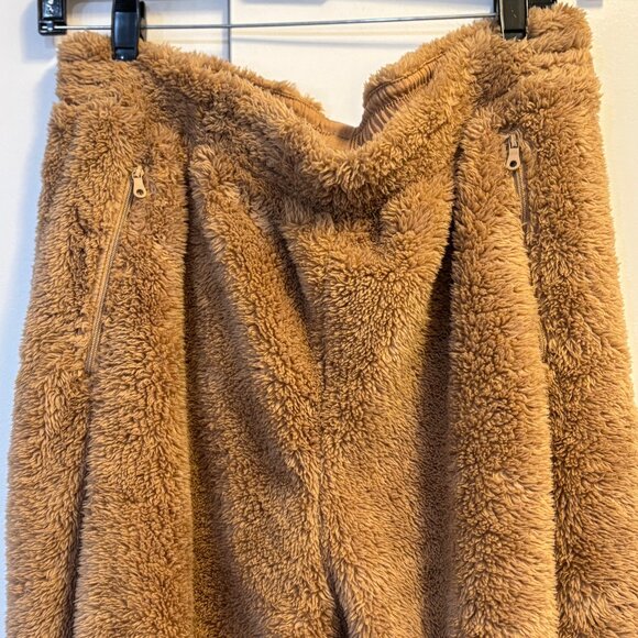 NWOT Offline by Aerie Sherpa Brown Teddy Jogger Size LARGE - Picture 8 of 9